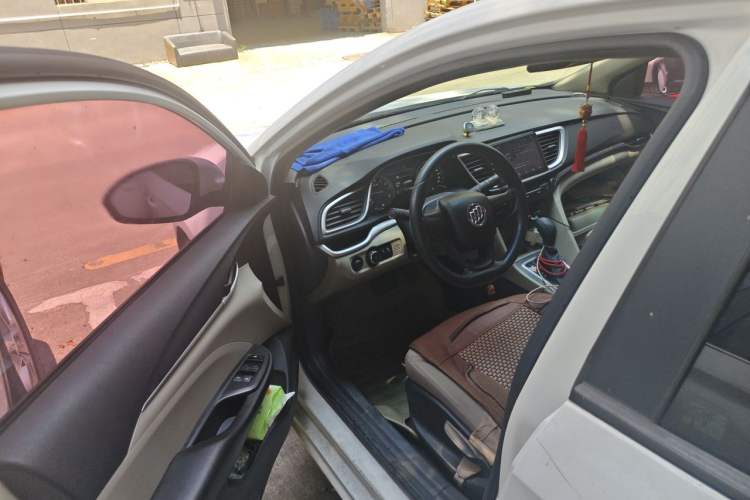 Used Buick GT 2015 15N Automatic Elite Version Driver Seat