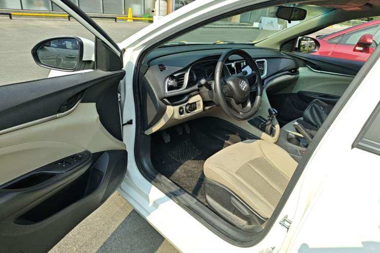 Used Buick GT 2015 15N Manual Elite Edition Driver Seat