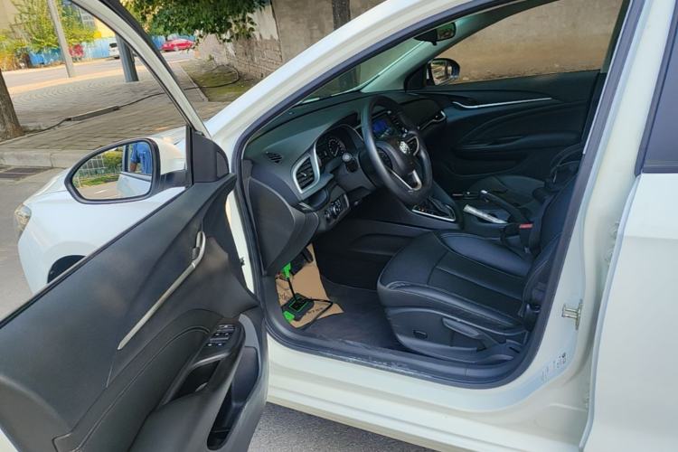 Used Buick GT 2015 18T Dual-Clutch Luxury Model Driver Seat