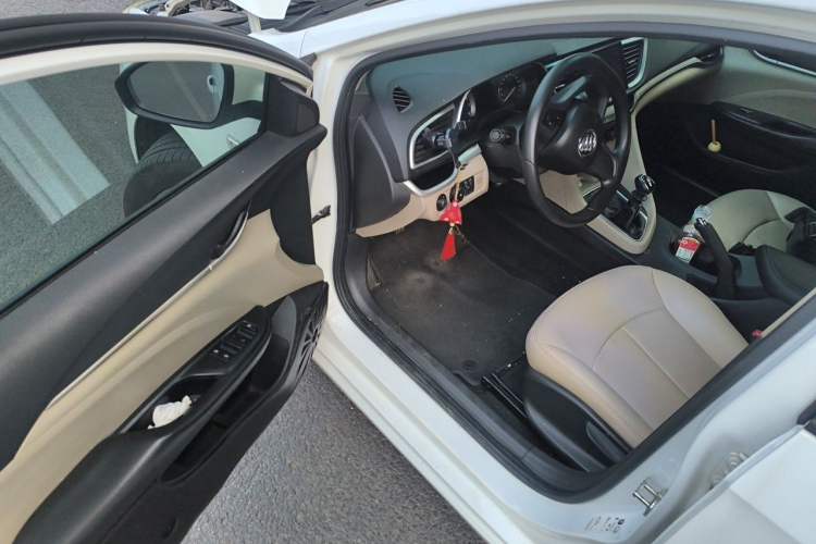 Used Buick GT 2015 15N Manual Elite Edition Driver Seat