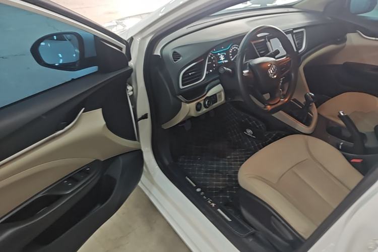 Used Buick GT 2015 15N Manual Elite Edition Driver Seat