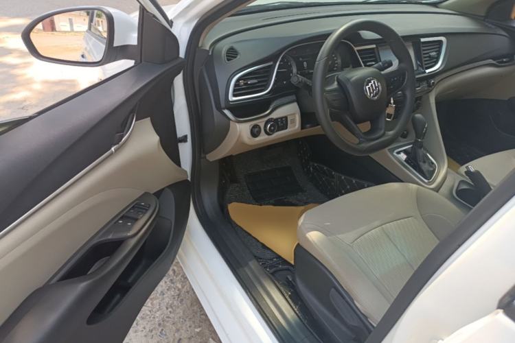 Used Buick GT 2015 15N Automatic Elite Version Driver Seat