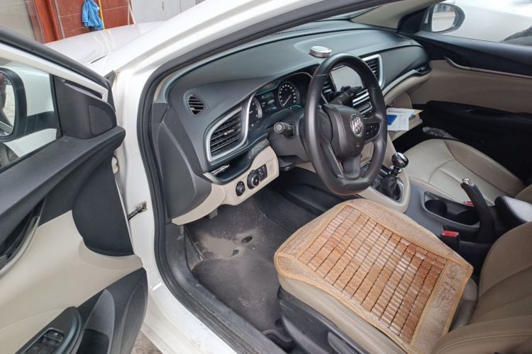 Used Buick GT 2015 15N Manual Elite Edition Driver Seat