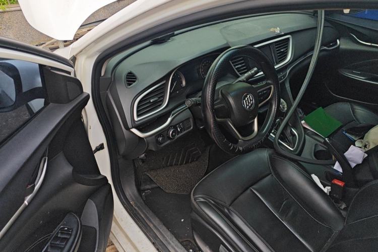 Used Buick GT 2015 15N Automatic Deluxe Edition Driver Seat