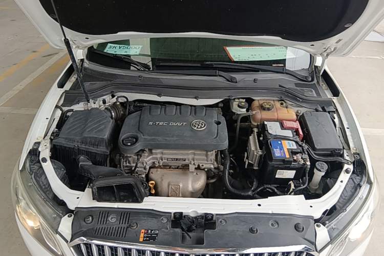 Used Buick GT 2015 15N Automatic Elite Version Engine Bay