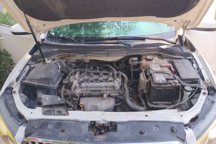 Used Buick GT 2015 15N Automatic Entry-Level Trim Engine Bay