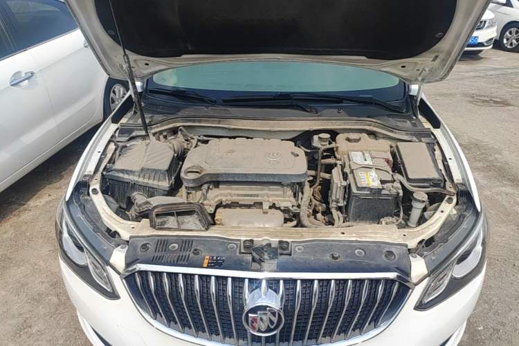 Used Buick GT 2015 15N Manual Entry-Level Trim Engine Bay