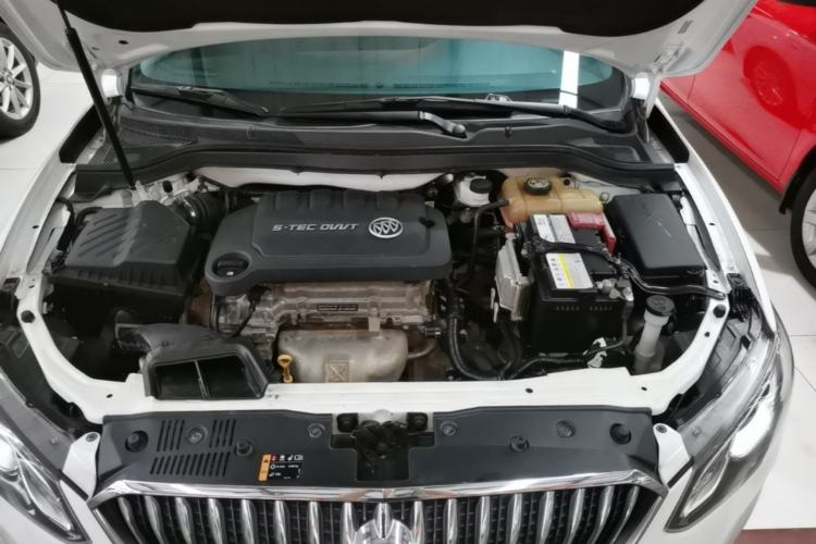 Used Buick GT 2015 15N Automatic Deluxe Edition Engine Bay
