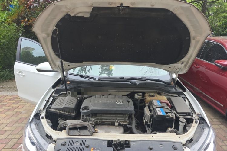 Used Buick GT 2015 15N Automatic Entry-Level Trim Engine Bay