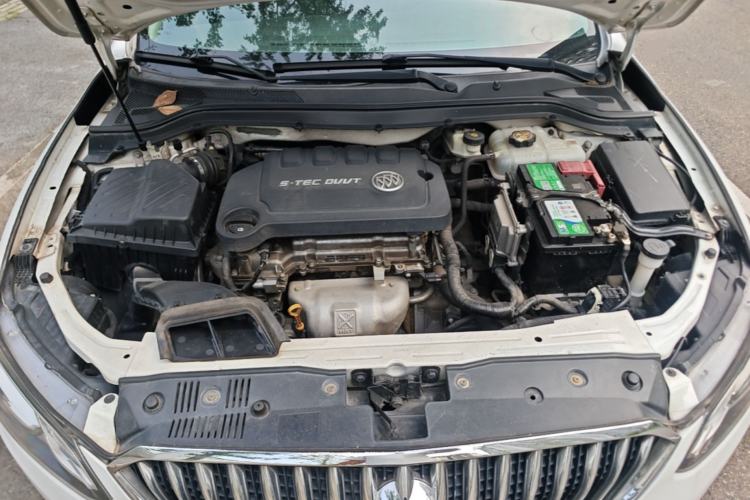 Used Buick GT 2015 15N Automatic Deluxe Edition Engine Bay