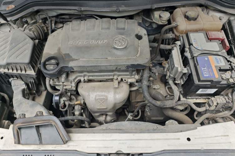 Used Buick GT 2015 15N Automatic Deluxe Edition Engine Bay