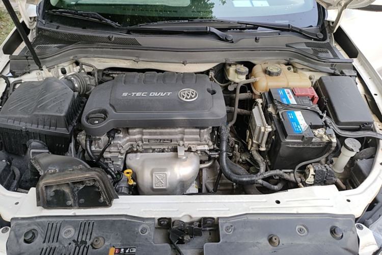 Used Buick GT 2015 15N Manual Entry-Level Trim Engine Bay