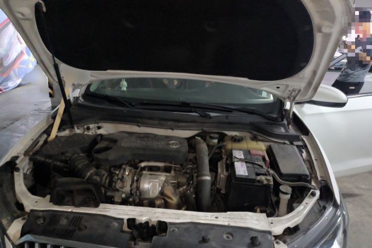 Used Buick GT 2015 18T Dual-Clutch Sport Flagship Model Engine Bay