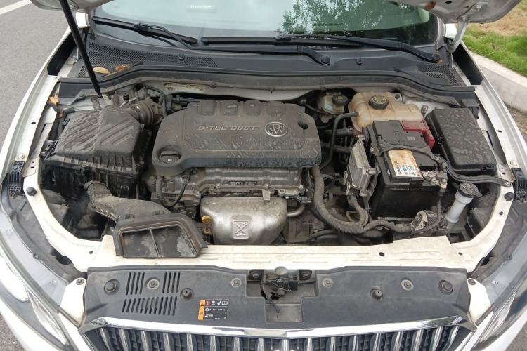Used Buick GT 2015 15N Automatic Entry-Level Trim Engine Bay