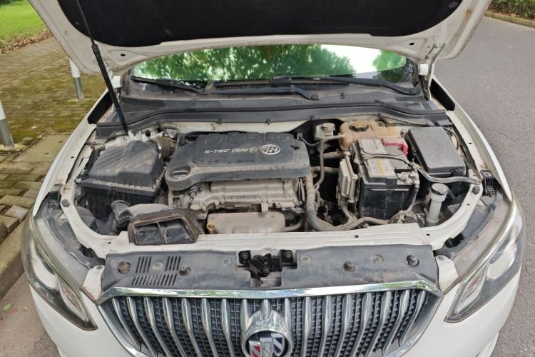 Used Buick GT 2015 15N Manual Elite Edition Engine Bay