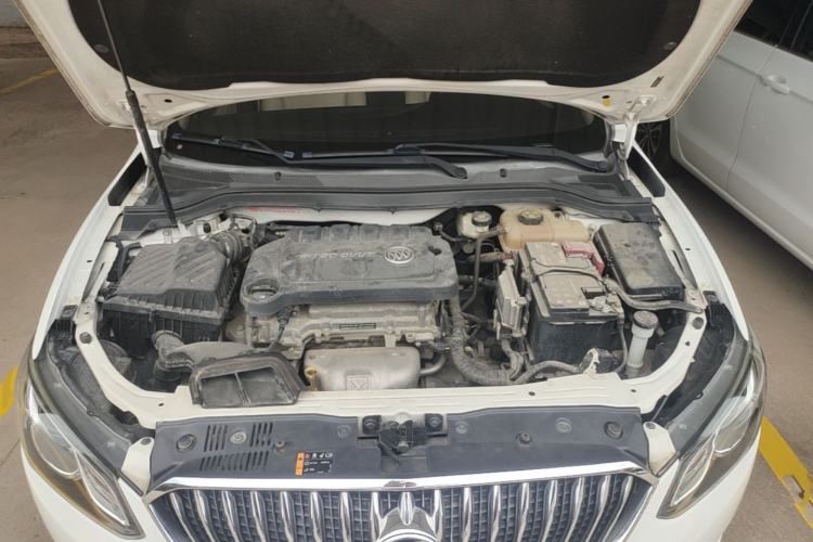 Used Buick GT 2015 15N Automatic Deluxe Edition Engine Bay