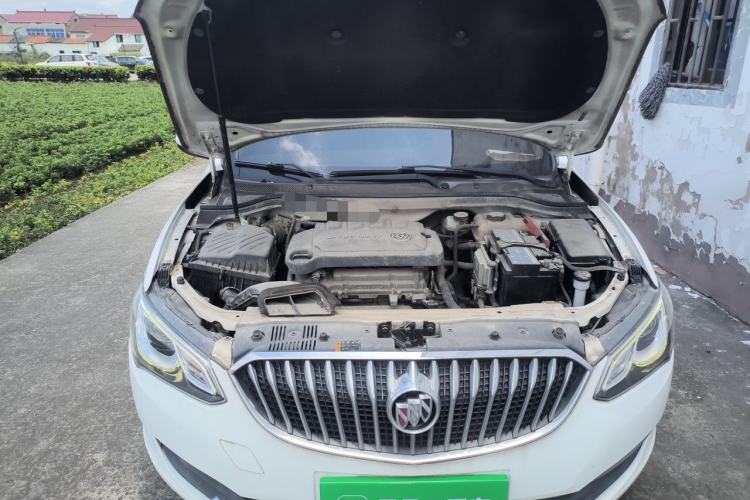 Used Buick GT 2015 15N Automatic Entry-Level Trim Engine Bay