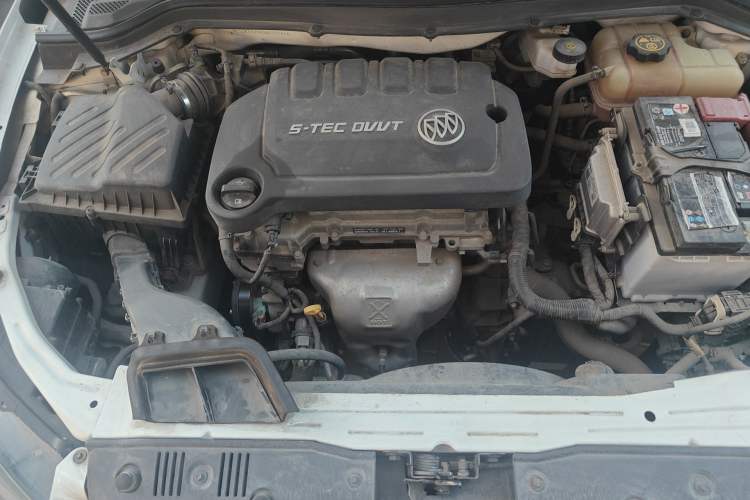 Used Buick GT 2015 15N Automatic Deluxe Edition Engine Bay