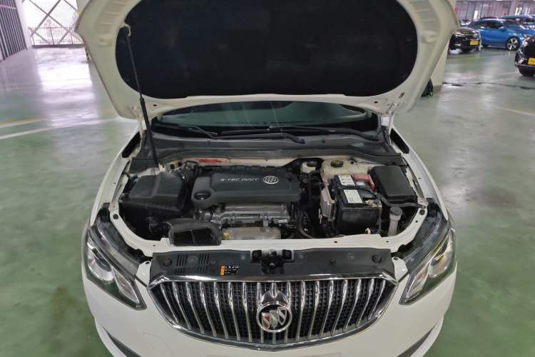 Used Buick GT 2015 15N Automatic Deluxe Edition Engine Bay