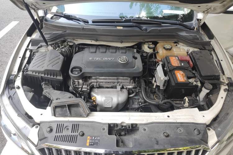 Used Buick GT 2015 15N Automatic Entry-Level Trim Engine Bay