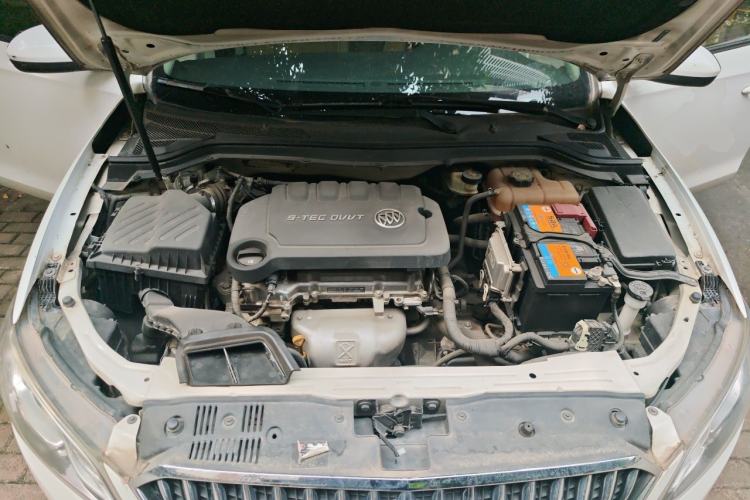 Used Buick GT 2015 15N Automatic Elite Version Engine Bay