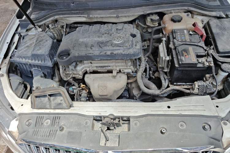 Used Buick GT 2015 15N Manual Luxury Version Engine Bay
