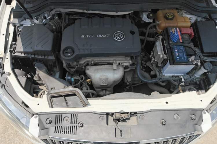 Used Buick GT 2015 15N Manual Entry-Level Trim Engine Bay