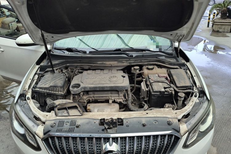 Used Buick GT 2015 15N Automatic Deluxe Edition Engine Bay