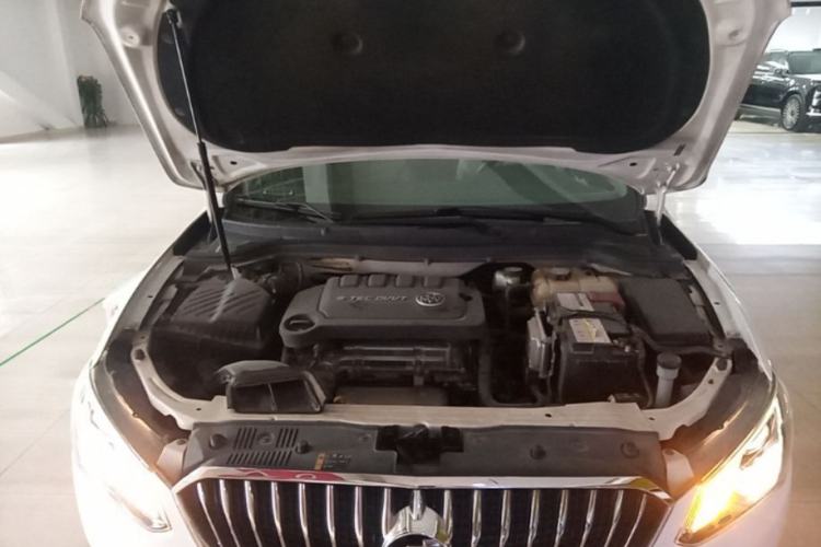 Used Buick GT 2015 15N Manual Entry-Level Trim Engine Bay