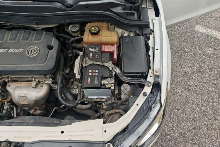 Used Buick GT 2015 15N Automatic Elite Version Engine Bay Left