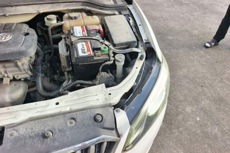 Used Buick GT 2015 15N Manual Entry-Level Trim Engine Bay Left