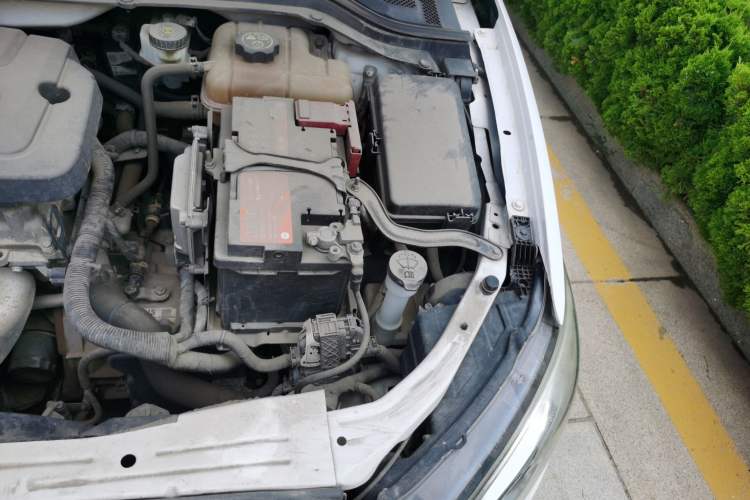 Used Buick GT 2015 15N Automatic Elite Version Engine Bay Left