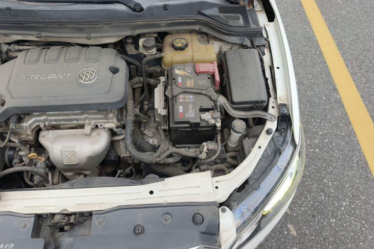 Used Buick GT 2015 15N Automatic Elite Version Engine Bay Left