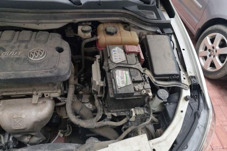 Used Buick GT 2015 15N Automatic Elite Version Engine Bay Left