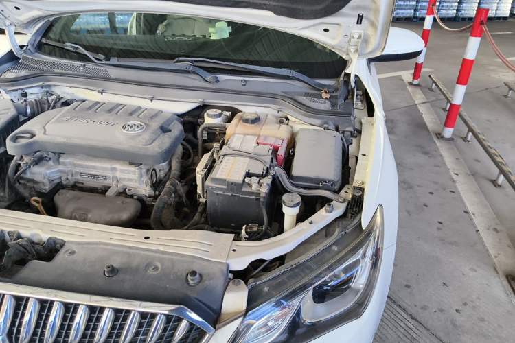 Used Buick GT 2015 15N Automatic Deluxe Edition Engine Bay Left