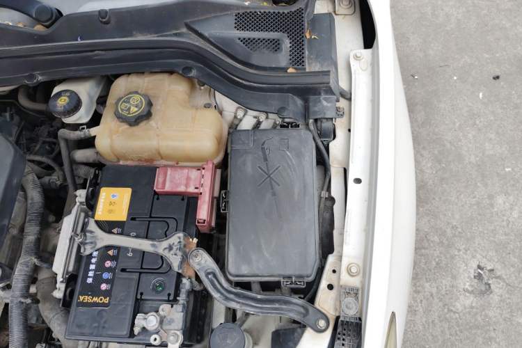 Used Buick GT 2015 15N Automatic Elite Version Engine Bay Left