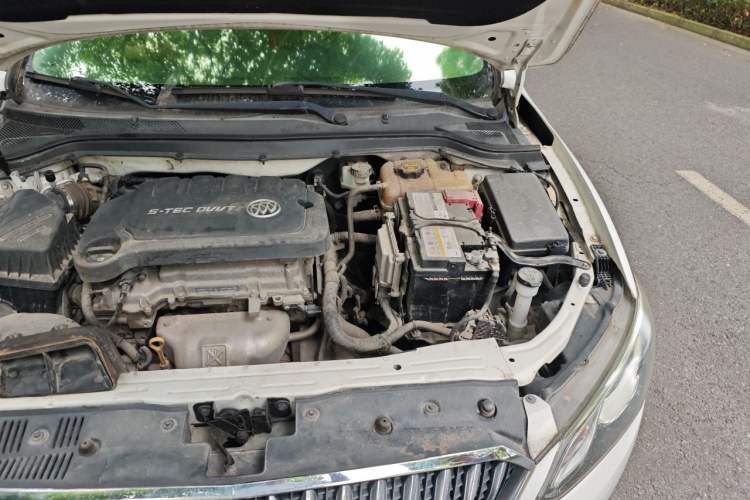 Used Buick GT 2015 15N Manual Elite Edition Engine Bay Left