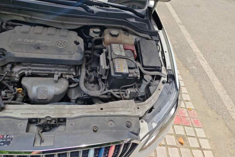 Used Buick GT 2015 15N Automatic Deluxe Edition Engine Bay Left