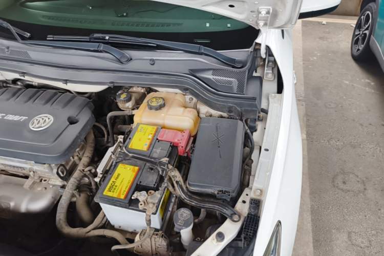 Used Buick GT 2015 15N Manual Entry-Level Trim Engine Bay Left