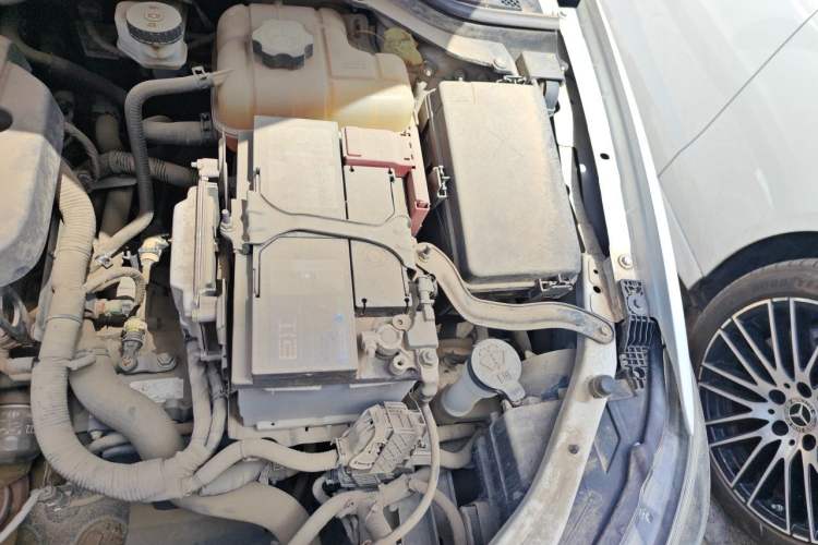 Used Buick GT 2015 15N Automatic Elite Version Engine Bay Left