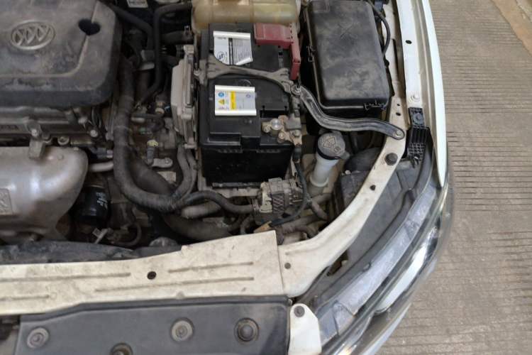 Used Buick GT 2015 15N Automatic Entry-Level Trim Engine Bay Left