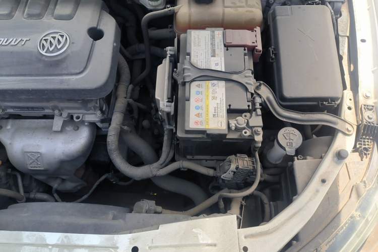 Used Buick GT 2015 15N Manual Elite Edition Engine Bay Left