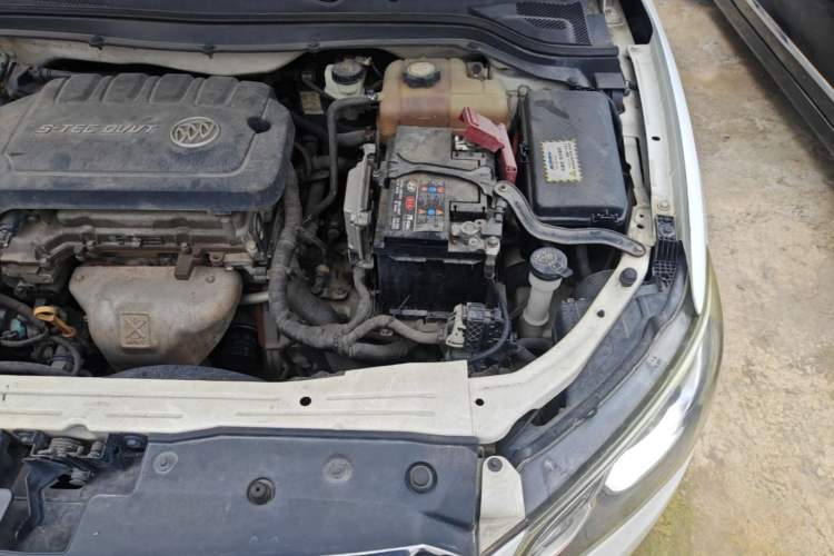 Used Buick GT 2015 15N Automatic Elite Version Engine Bay Left