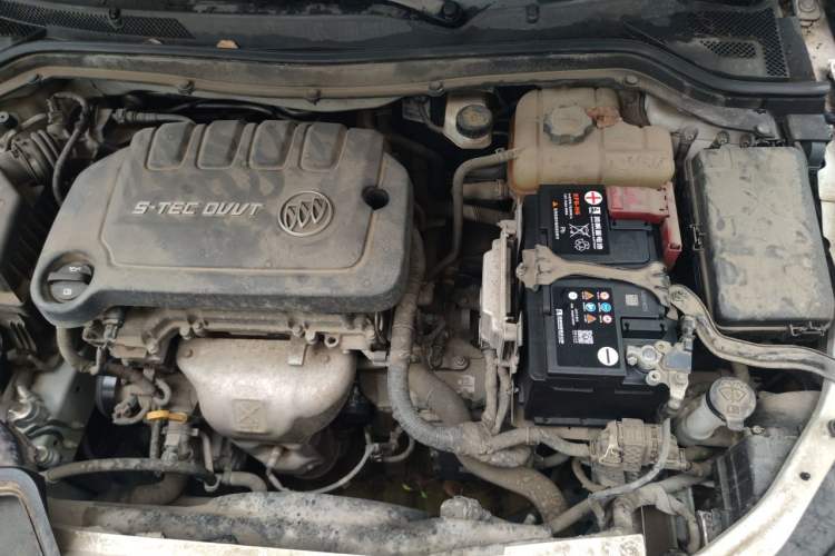 Used Buick GT 2015 15N Automatic Entry-Level Trim Engine Bay Left