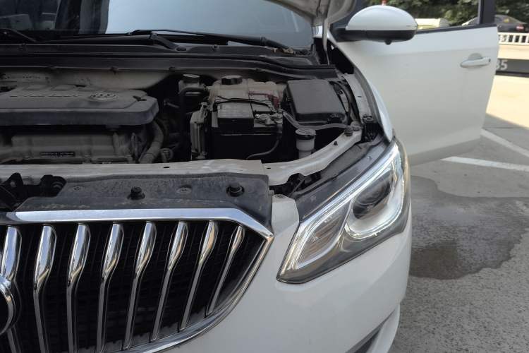 Used Buick GT 2015 15N Manual Entry-Level Trim Engine Bay Left
