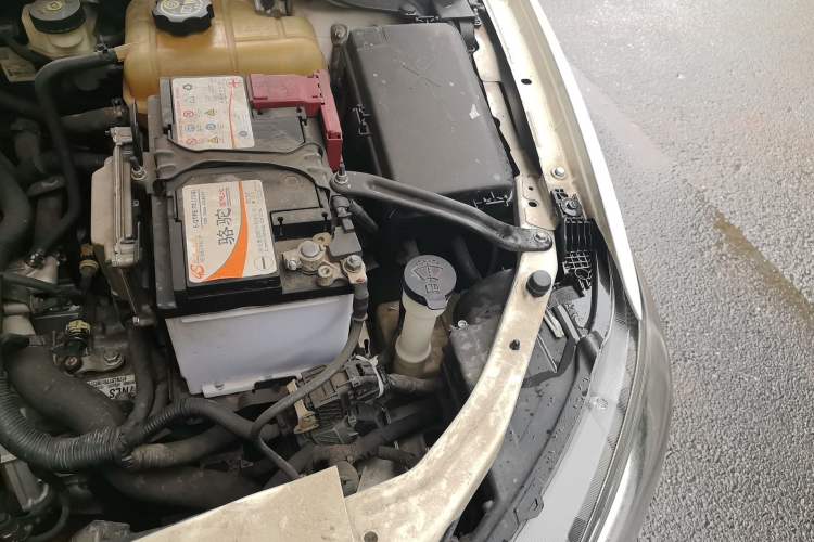 Used Buick GT 2015 15N Automatic Elite Version Engine Bay Left