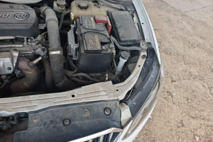 Used Buick GT 2015 18T Dual-Clutch Elite Model Engine Bay Left