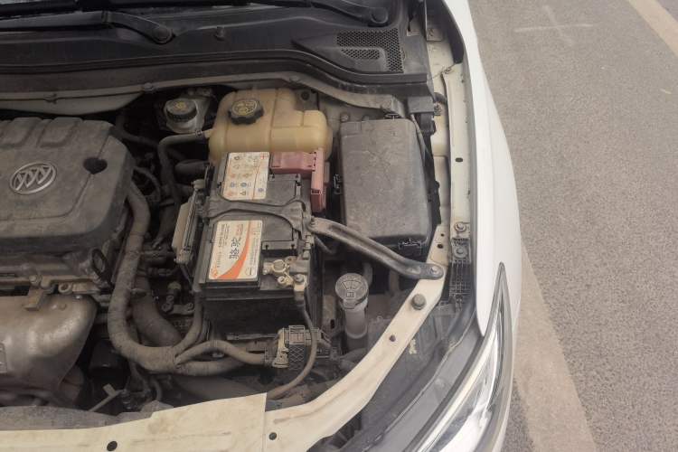 Used Buick GT 2015 15N Automatic Elite Version Engine Bay Left