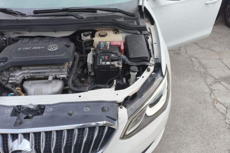 Used Buick GT 2015 15N Automatic Entry-Level Trim Engine Bay Left