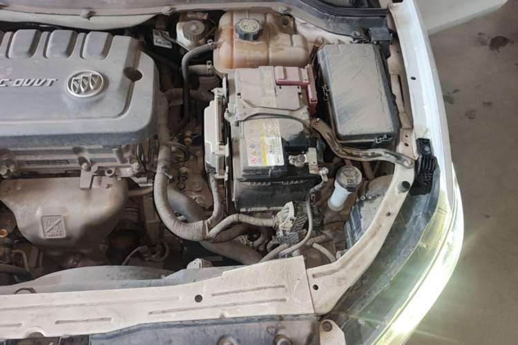 Used Buick GT 2015 15N Automatic Elite Version Engine Bay Left